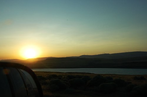 We've seen a lot of beautiful places, but Oregon is pretty spectatular on it's own. Loved watching the sun set through the Columbia Gorge.